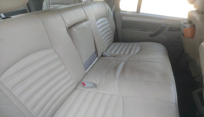 2017 Mahindra Scorpio S10 2WD INTELLI-HYBRID, Diesel, Manual, 92,684 km, interior