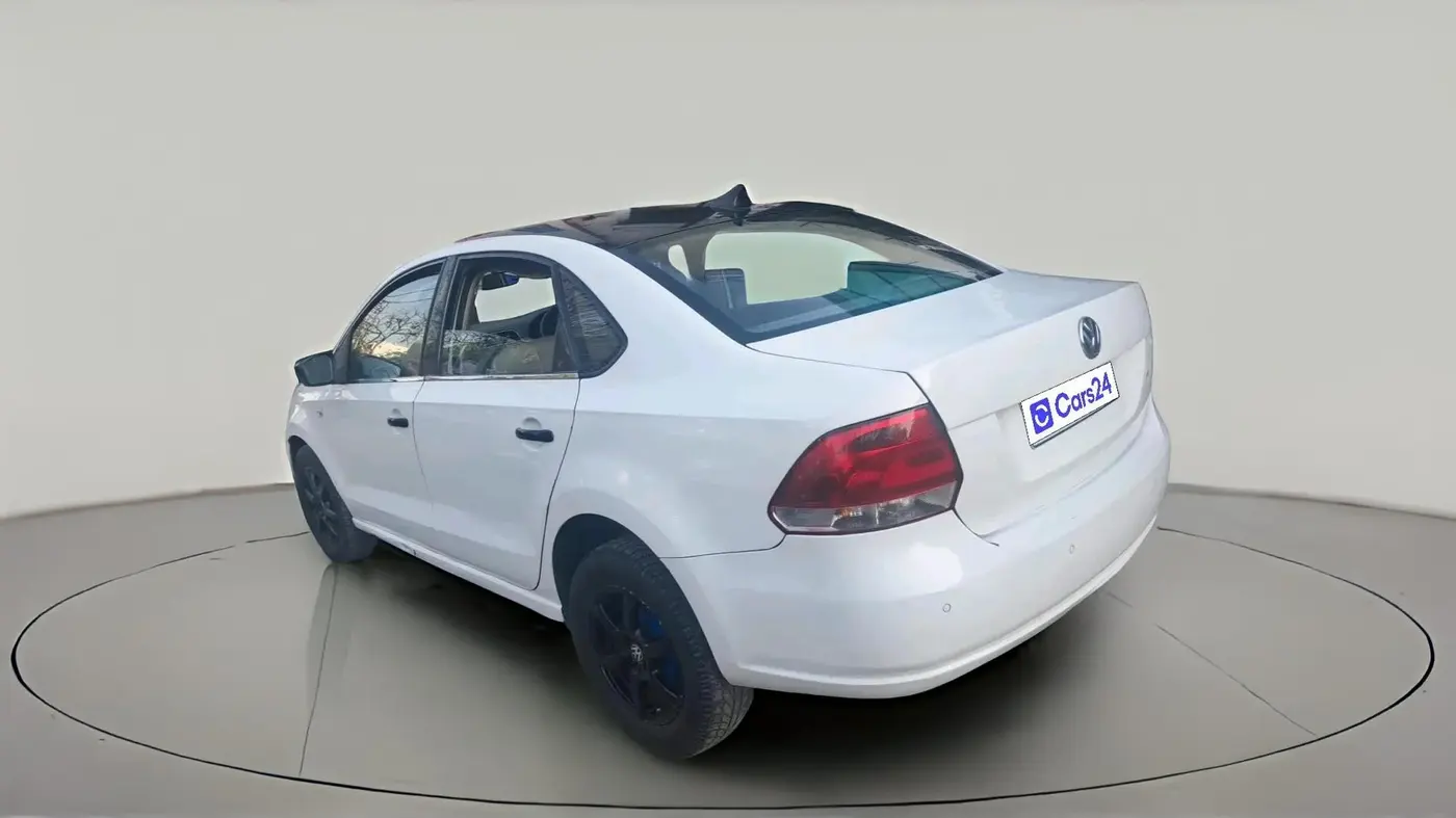 2013 Volkswagen Vento HIGHLINE DIESEL 1.6, Diesel, Manual, 1,25,966 km, exterior