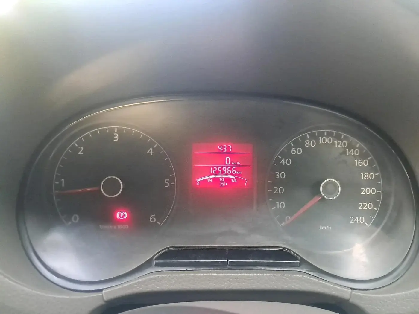 2013 Volkswagen Vento HIGHLINE DIESEL 1.6, Diesel, Manual, 1,25,966 km, interior