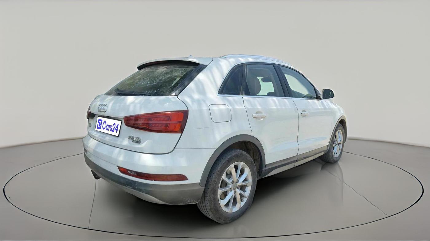 2015 Audi Q3 35 TDI Quattro, Diesel, Automatic, 1,22,986 km, exterior