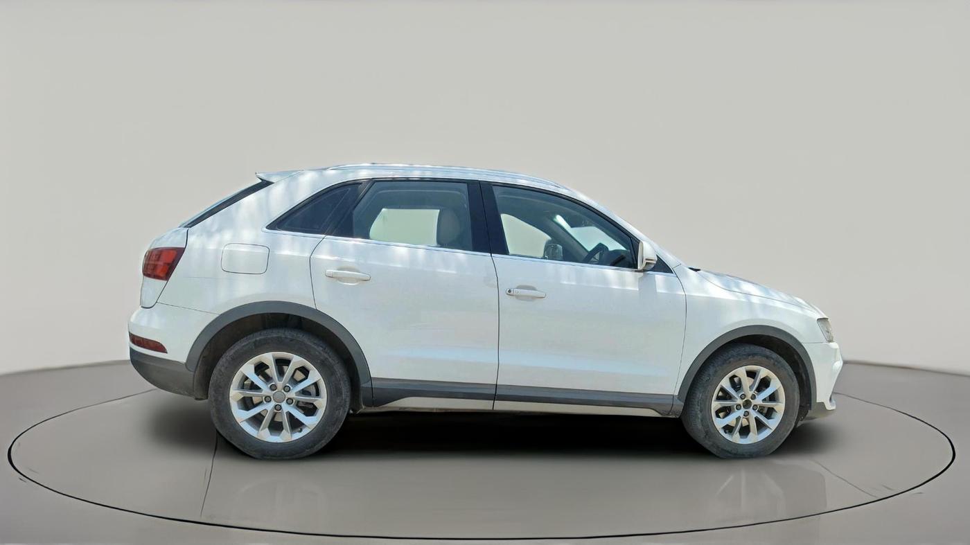 2015 Audi Q3 35 TDI Quattro, Diesel, Automatic, 1,22,986 km, exterior