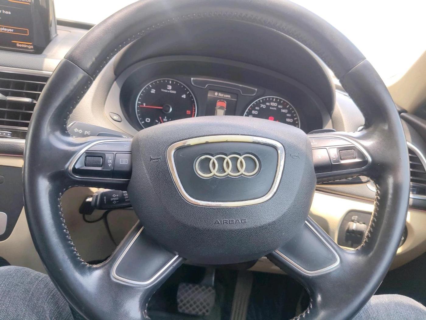 2015 Audi Q3 35 TDI Quattro, Diesel, Automatic, 1,22,986 km, interior