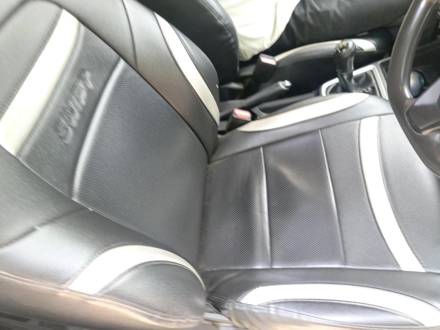 2019 Maruti Swift VXI, Petrol, Manual, 35,560 km, interior