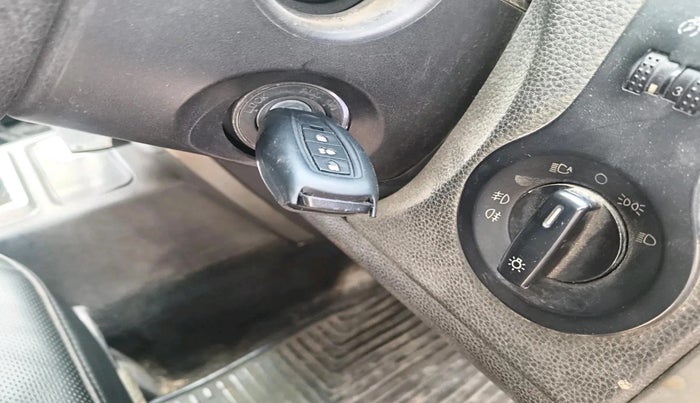 2012 Tata Aria PRIDE 4X4, Diesel, Manual, 1,08,000 km, interior