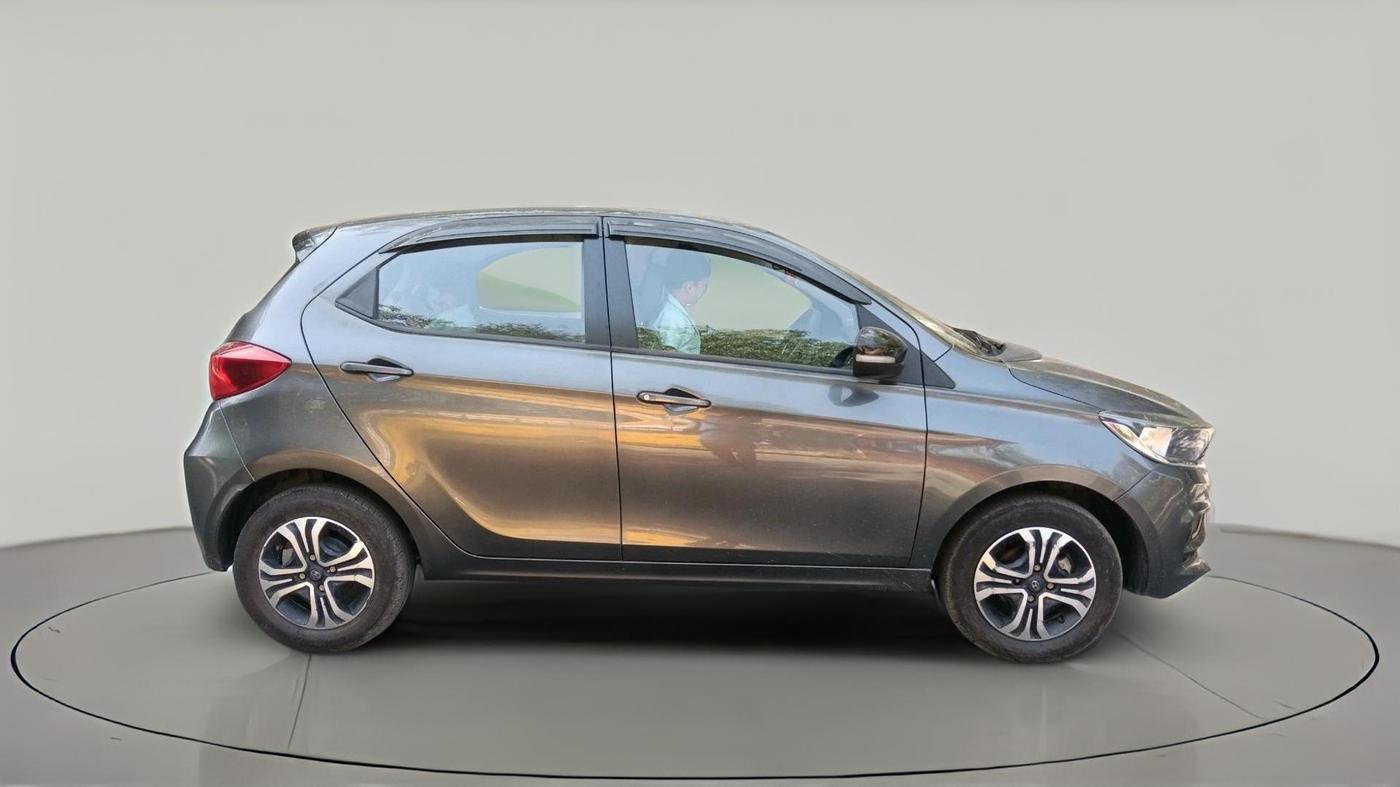2024 Tata Tiago XTA PETROL, Petrol, Automatic, 29,003 km, exterior