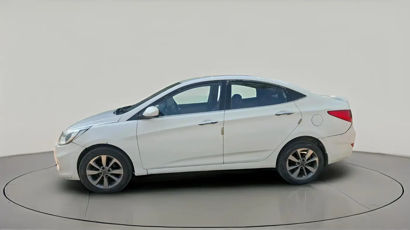 2013 Hyundai Verna FLUIDIC 1.6 CRDI SX AT, Diesel, Automatic, 1,66,551 km, exterior