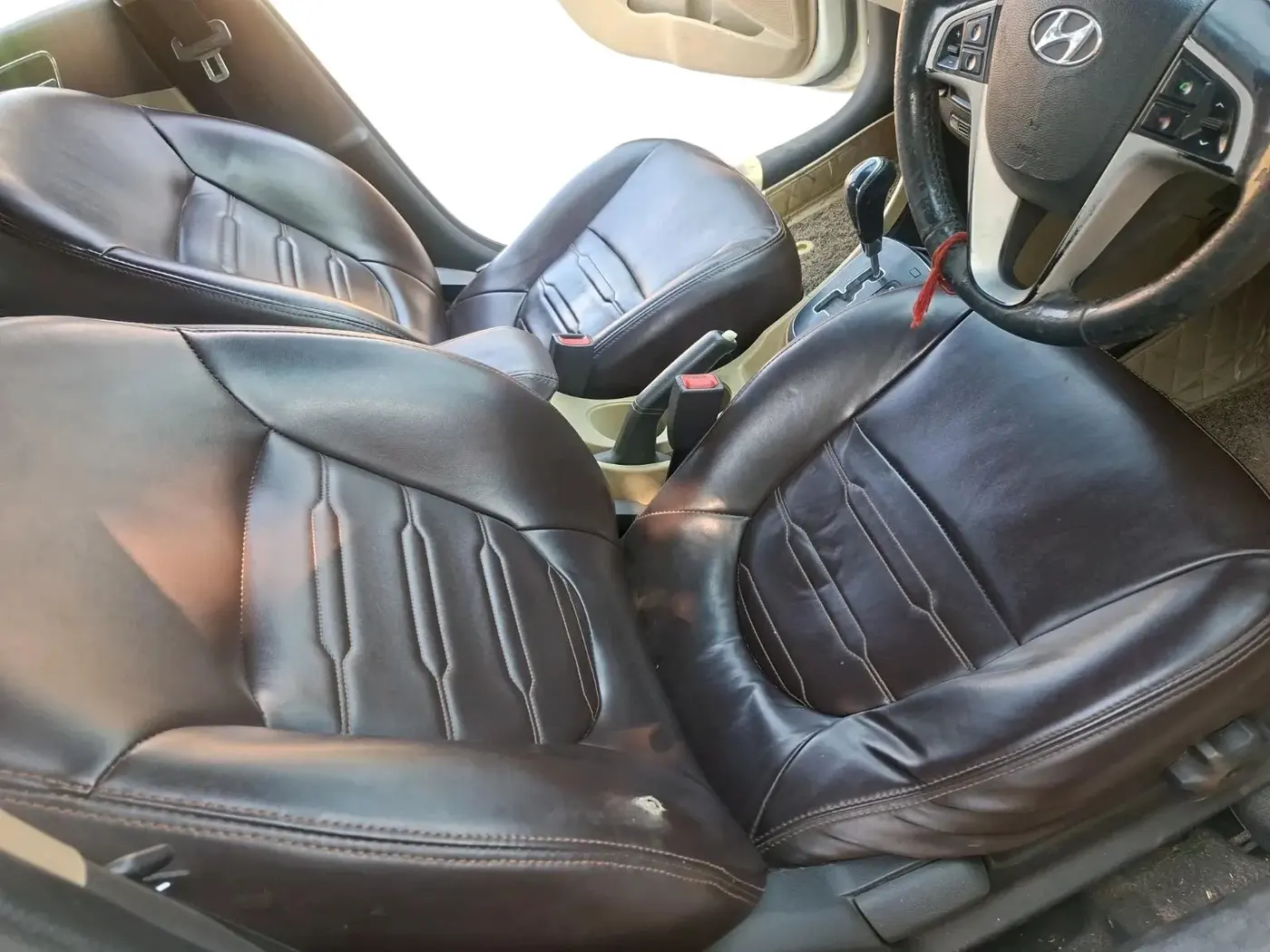 2013 Hyundai Verna FLUIDIC 1.6 CRDI SX AT, Diesel, Automatic, 1,66,551 km, interior