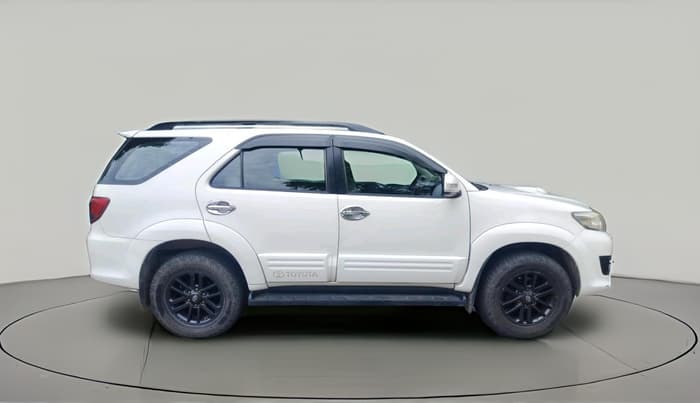2015 Toyota Fortuner 3.0 4X4 AT, Diesel, Automatic, 1,22,416 km, exterior