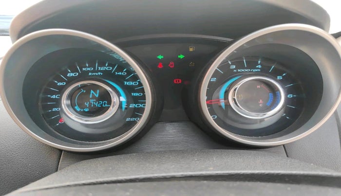 2021 Mahindra XUV500 W11, Diesel, Manual, 47,420 km, interior