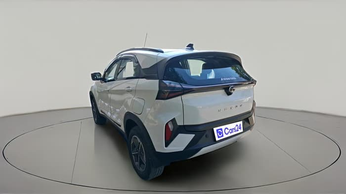 2024 Tata NEXON CREATIVE + AMT 1.5 DIESEL, Diesel, Automatic, 62,244 km, exterior