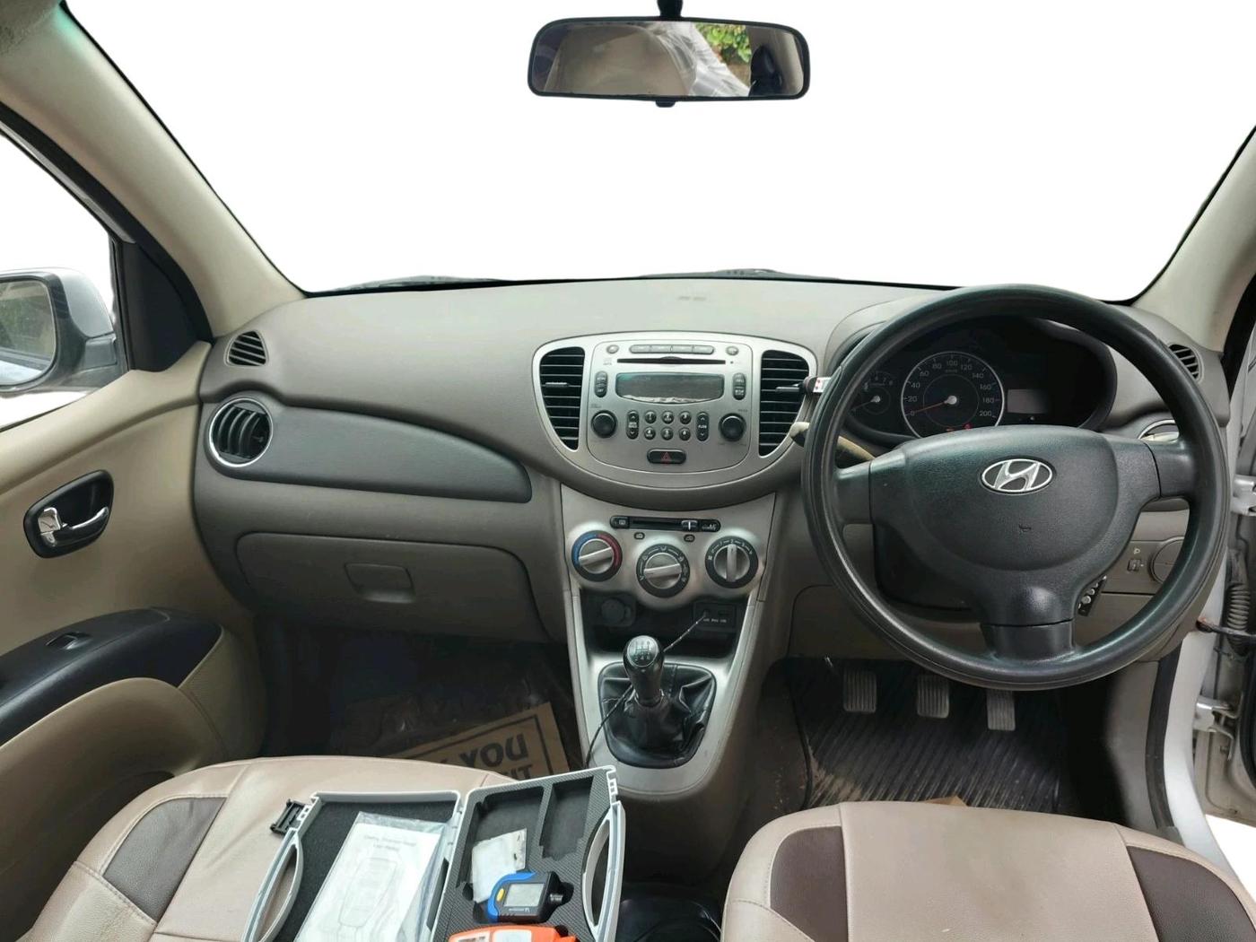 2011 Hyundai i10 SPORTZ 1.2, Petrol, Manual, 71,927 km, interior