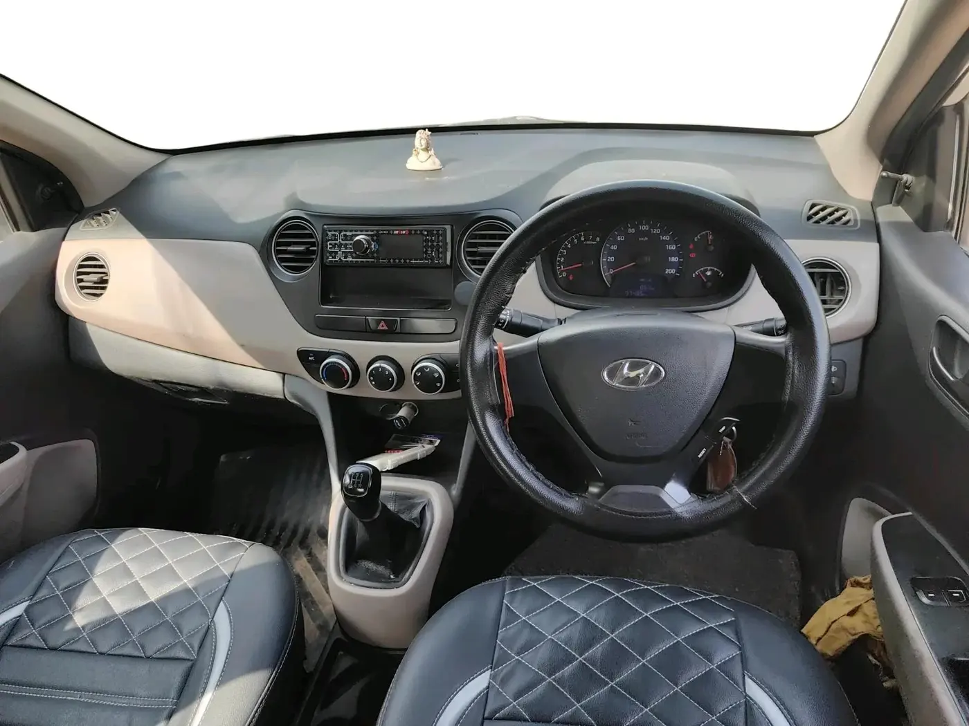 2018 Hyundai XCENT PRIME T  VTVT PLUS  CNG, CNG, Manual, 98,000 km, interior