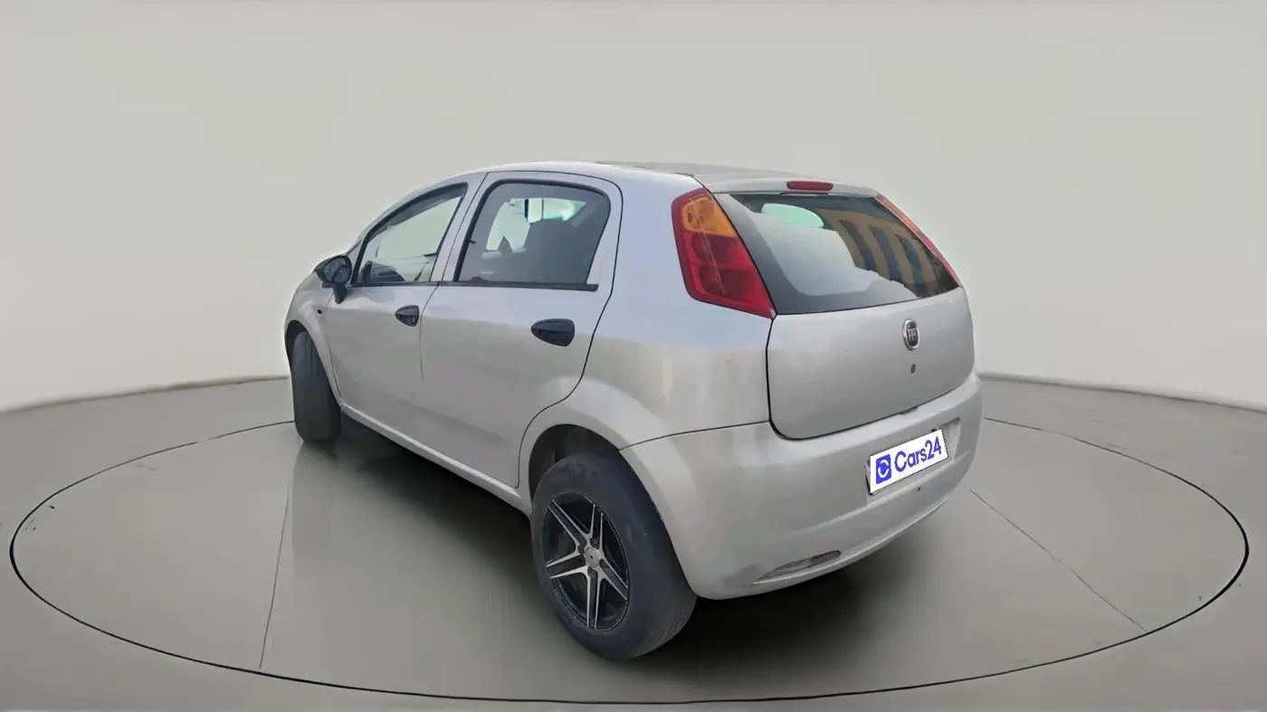 2013 Fiat Grand Punto ACTIVE 1.3, Diesel, Manual, 1,17,459 km, exterior