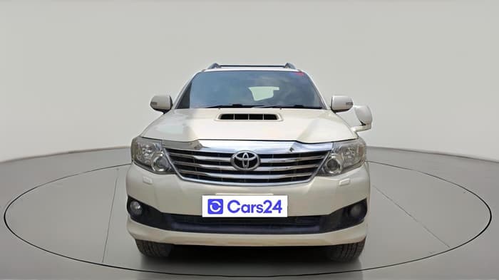 2013 Toyota Fortuner 3.0 4X2 AT, Diesel, Automatic, 1,85,357 km, exterior