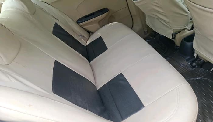 2015 Honda Amaze 1.5L I-DTEC E, Diesel, Manual, 1,24,570 km, interior