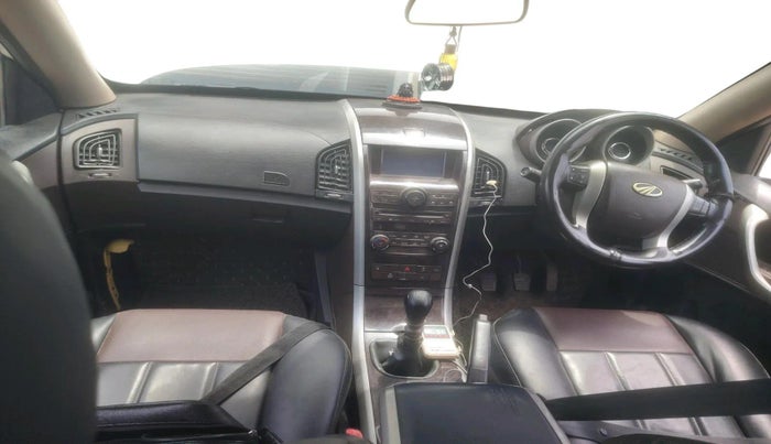 2012 Mahindra XUV500 W8, Diesel, Manual, 1,17,543 km, interior