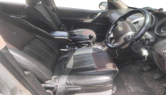 2012 Mahindra XUV500 W8, Diesel, Manual, 1,17,543 km, interior