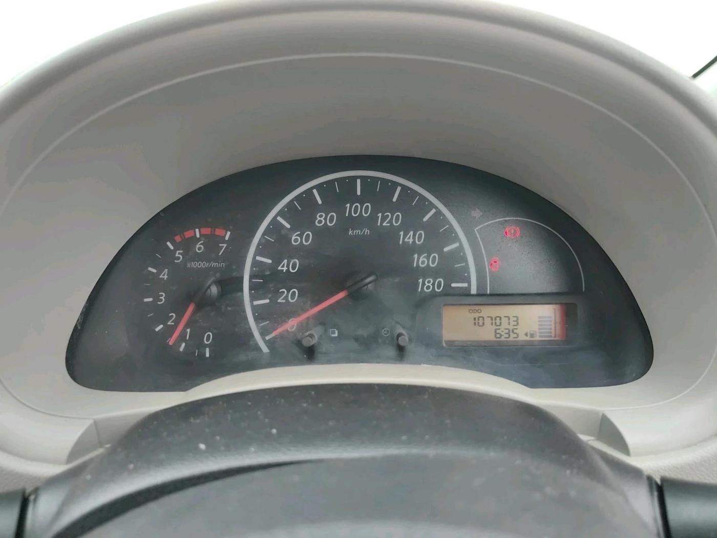 2013 Nissan Micra XV PETROL, Petrol, Manual, 1,07,073 km, interior