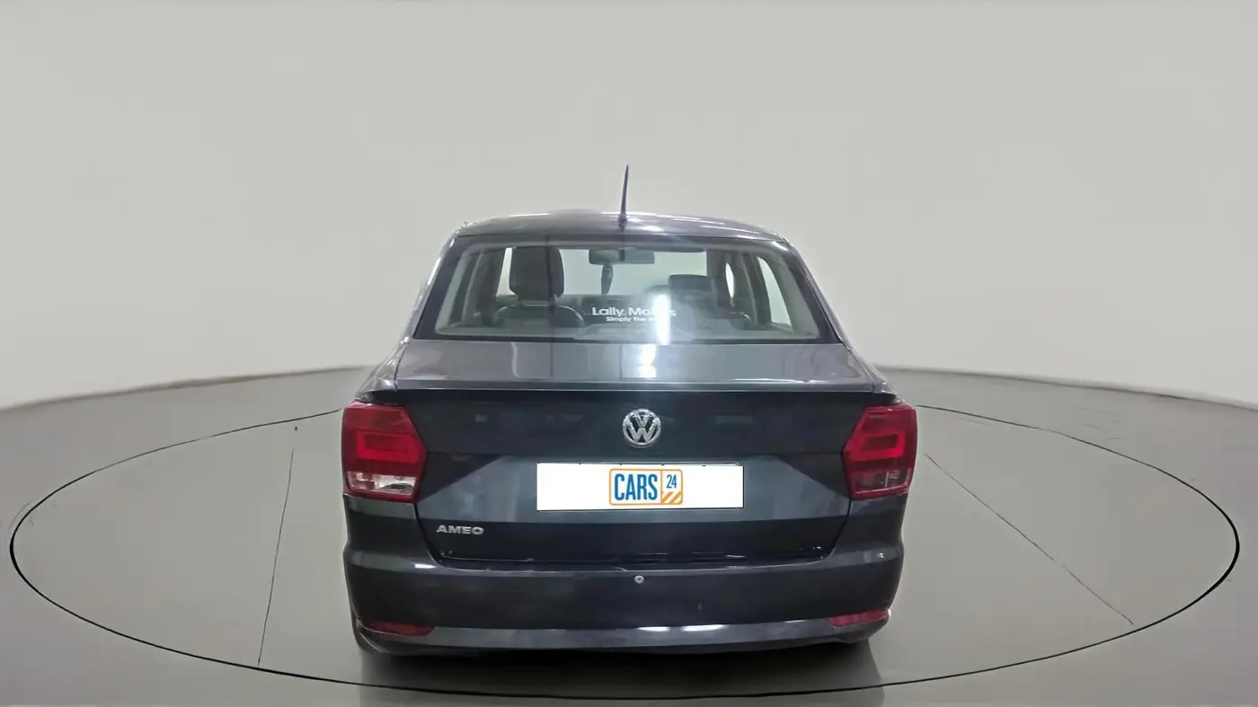 2016 Volkswagen Ameo TRENDLINE 1.2L, Petrol, Manual, 88,452 km, exterior