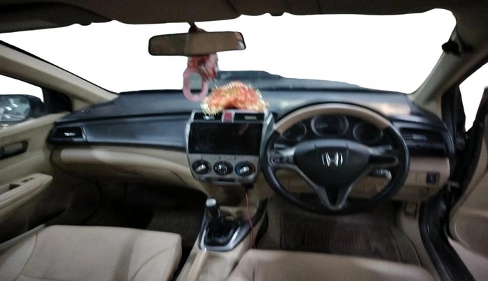 2013 Honda City 1.5L I-VTEC S MT, Petrol, Manual, 1,71,763 km, interior