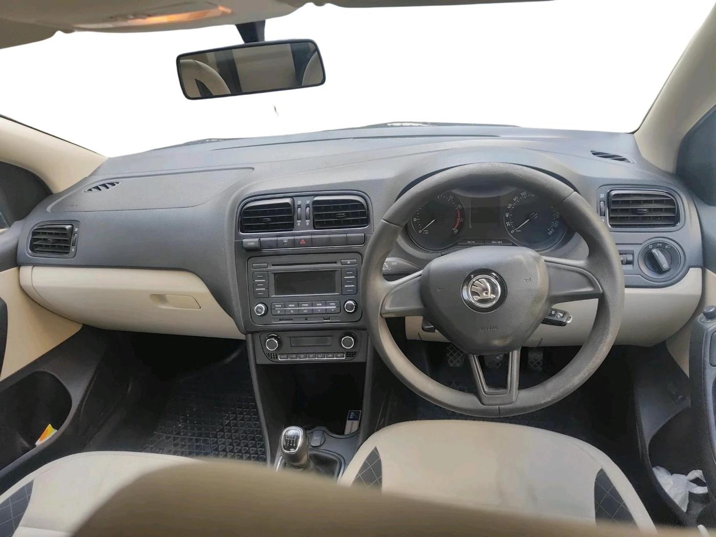 2020 Skoda Rapid ACTIVE 1.0 TSI, Petrol, Manual, 57,605 km, interior