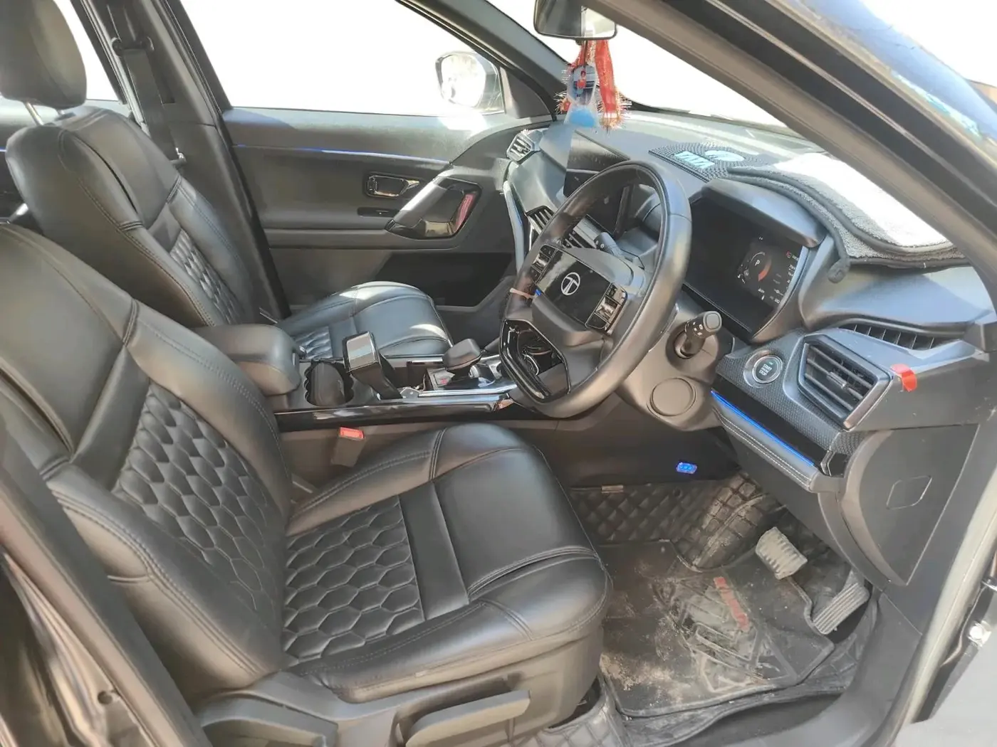2024 Tata Harrier PURE PLUS S DARK EDITION AT, Diesel, Automatic, 23,223 km, interior