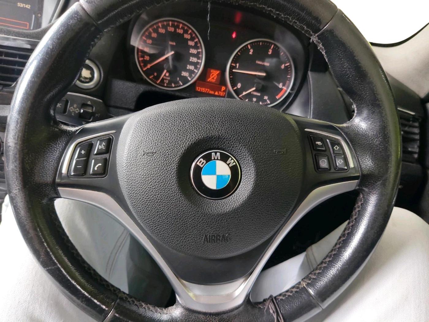 2013 BMW X1 SDRIVE 20D, Diesel, Automatic, 1,21,577 km, interior