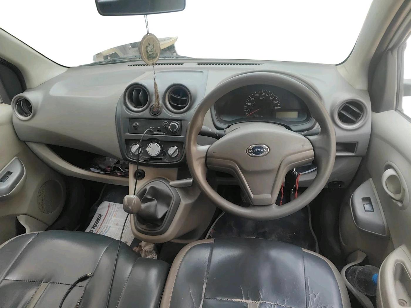 2014 Datsun Go A EPS, Petrol, Manual, 1,05,000 km, interior