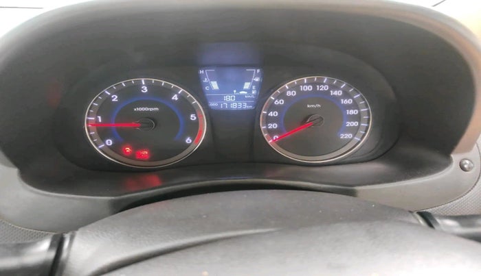 2013 Hyundai Verna FLUIDIC 1.4 CRDI, Diesel, Manual, 1,71,833 km, interior