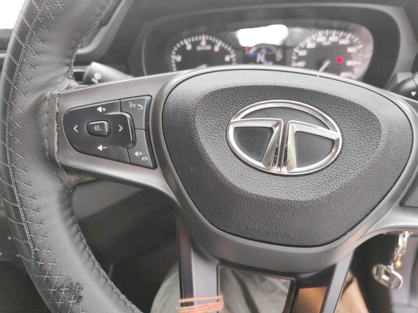 2022 Tata PUNCH ADVENTURE AMT, Petrol, Automatic, 43,061 km, interior