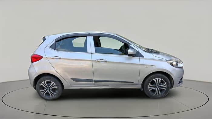 2019 Tata Tiago XZ PETROL, CNG, Manual, 72,434 km, exterior