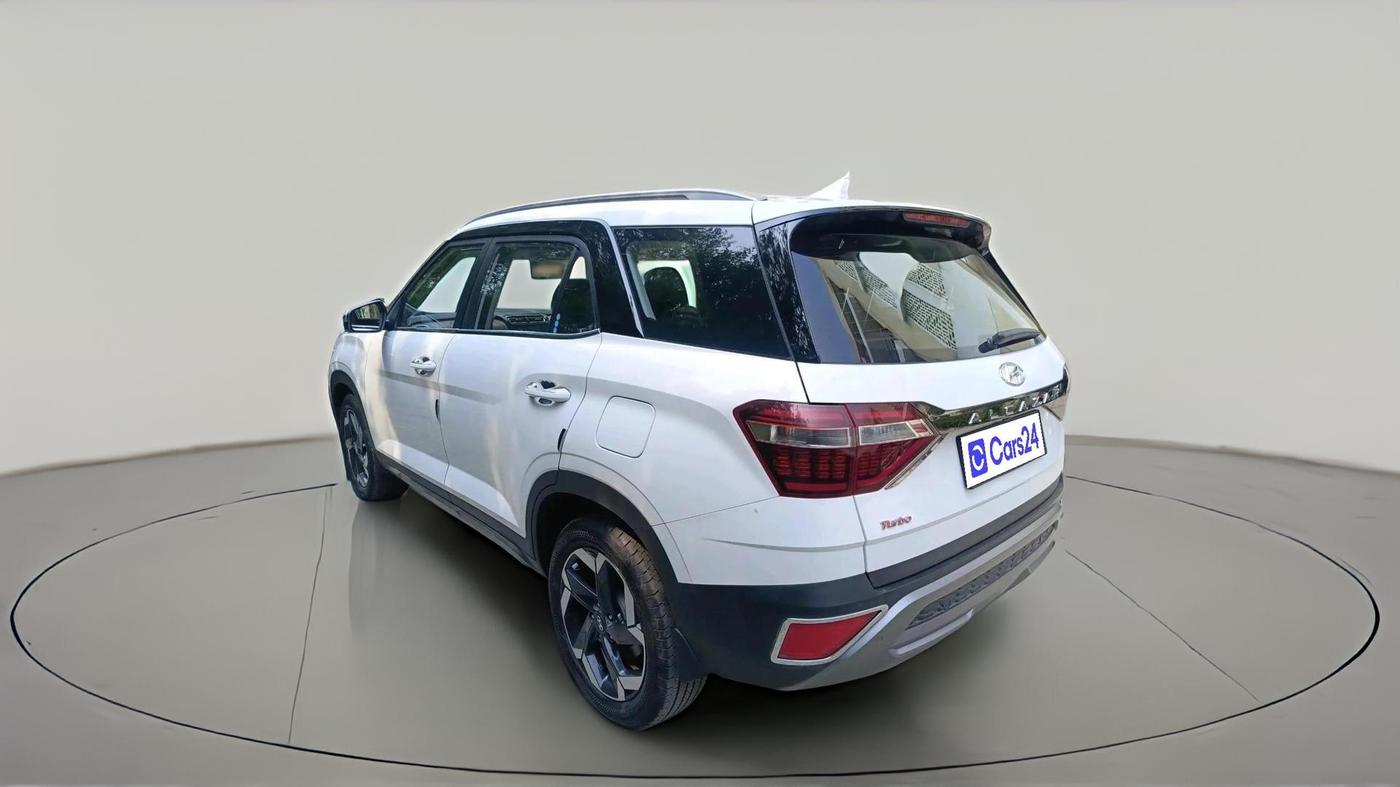 2024 Hyundai ALCAZAR PLATINUM 1.5 TURBO PETROL MT 7STR, Petrol, Manual, 16,840 km, exterior