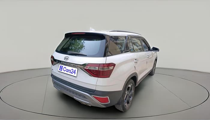 2024 Hyundai ALCAZAR PLATINUM 1.5 TURBO PETROL MT 7STR, Petrol, Manual, 16,840 km, exterior