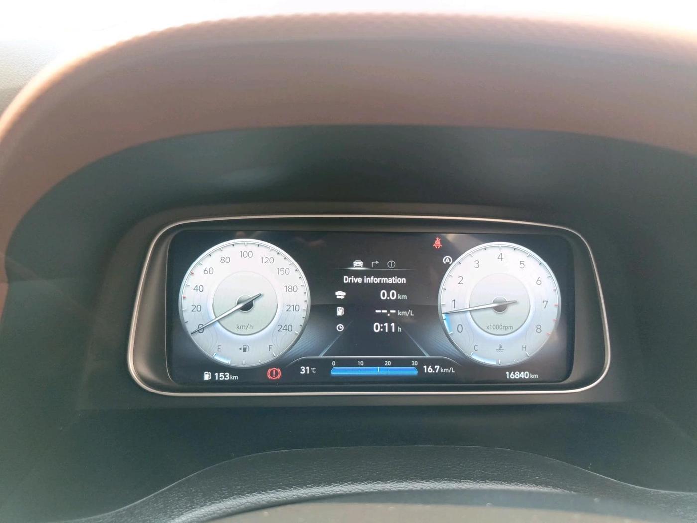 2024 Hyundai ALCAZAR PLATINUM 1.5 TURBO PETROL MT 7STR, Petrol, Manual, 16,840 km, interior