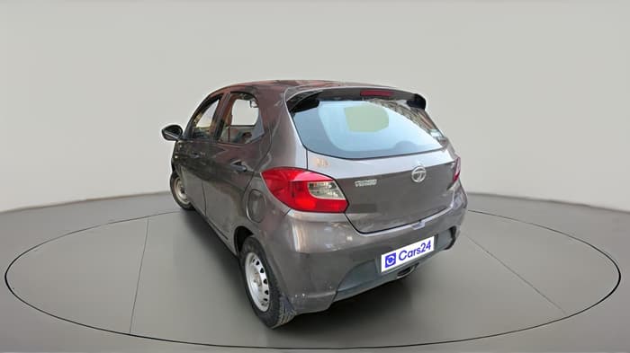 2018 Tata Tiago XE PETROL, Petrol, Manual, 1,62,555 km, exterior