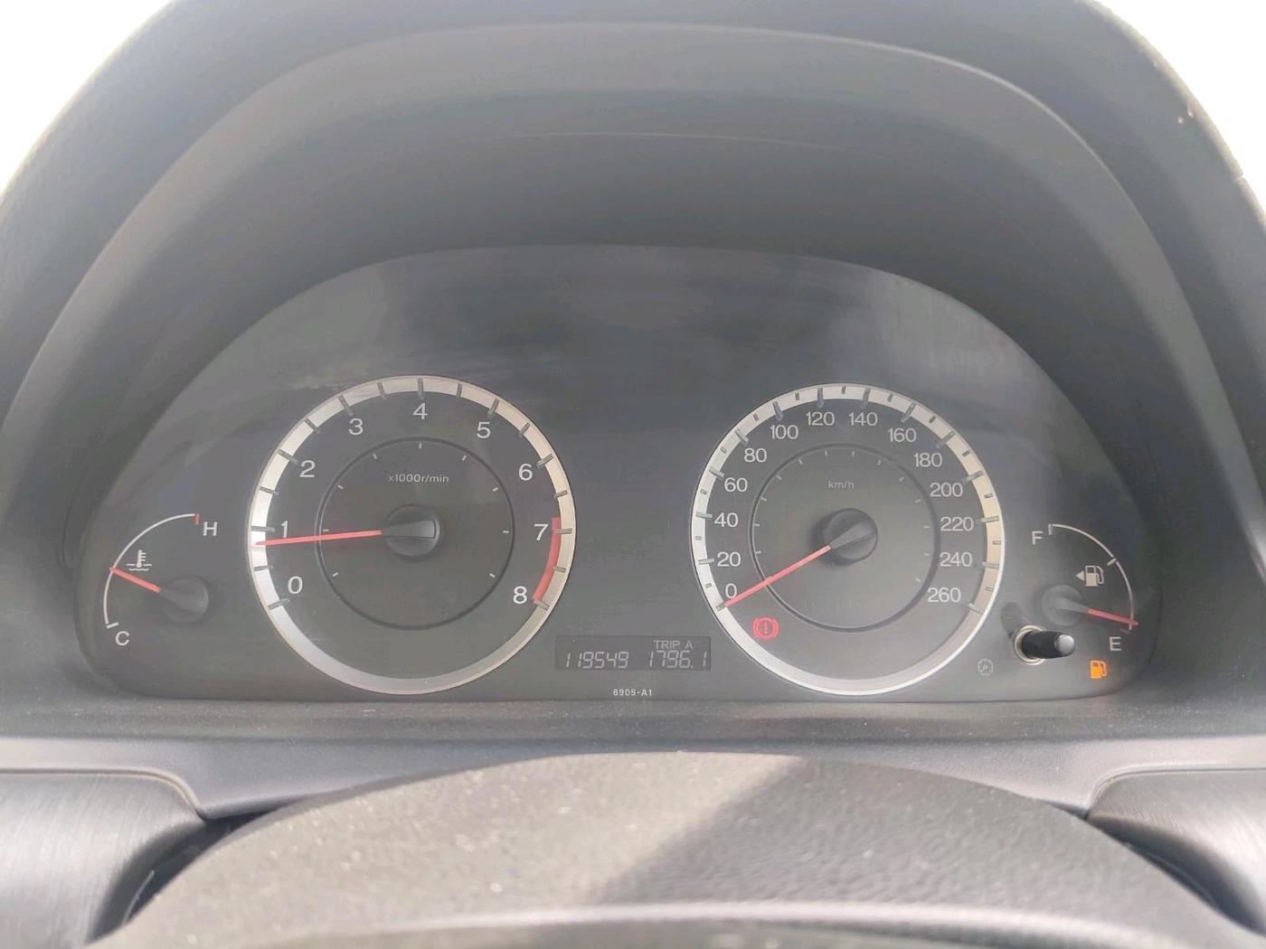 2009 Honda Accord 2.4L I-VTEC MT, Petrol, Manual, 1,19,549 km, interior