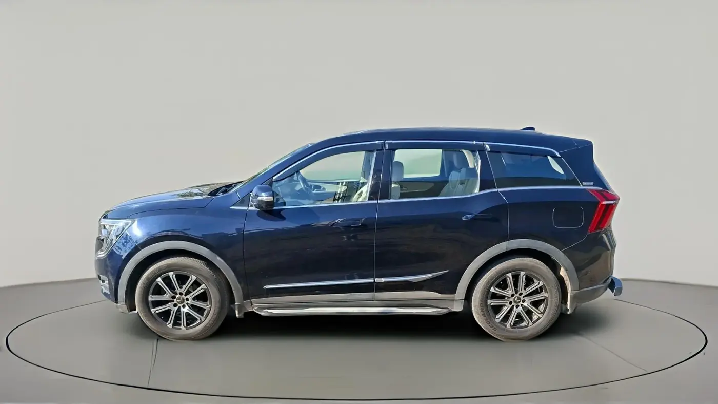 2021 Mahindra XUV700 AX 7 LUXURY P AT 7 STR, Petrol, Automatic, 1,08,500 km, exterior