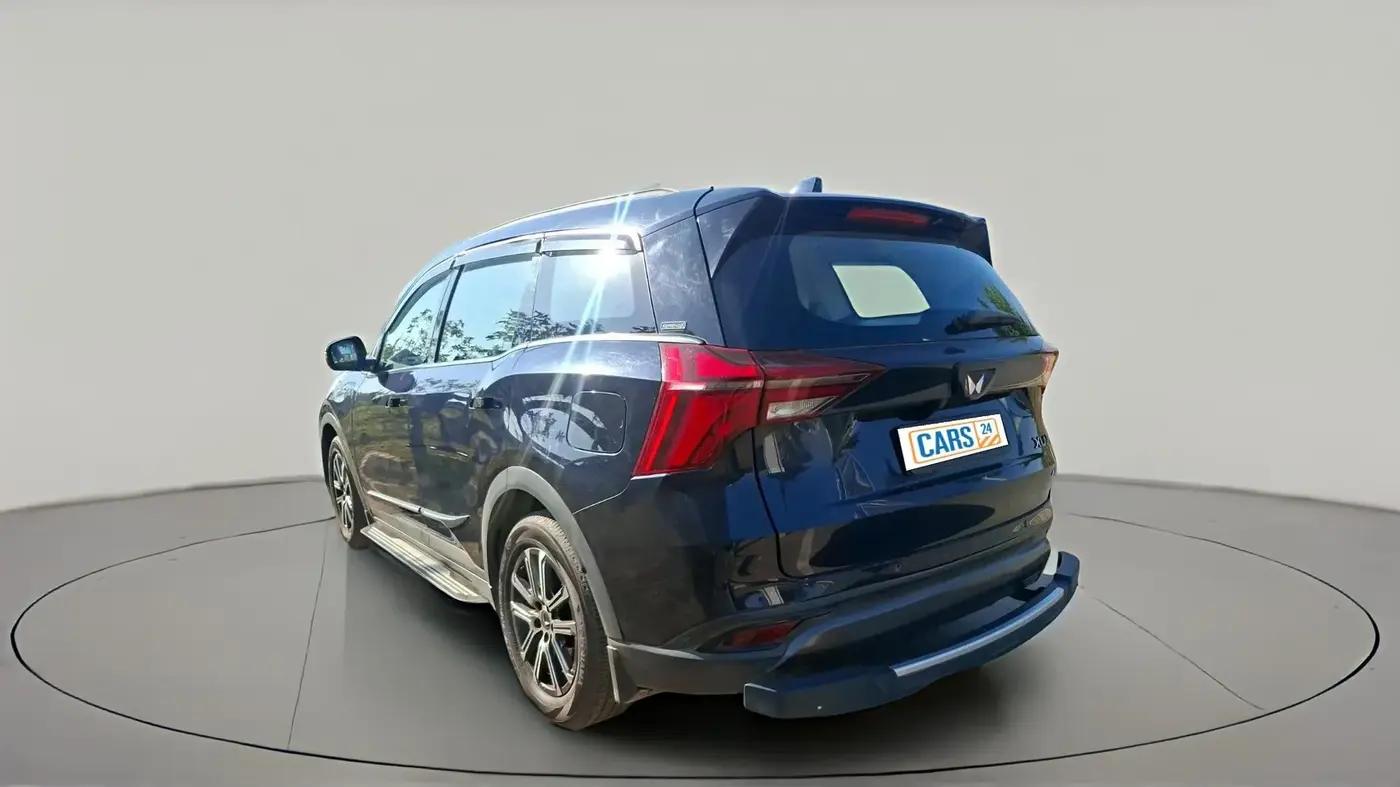 2021 Mahindra XUV700 AX 7 LUXURY P AT 7 STR, Petrol, Automatic, 1,08,500 km, exterior