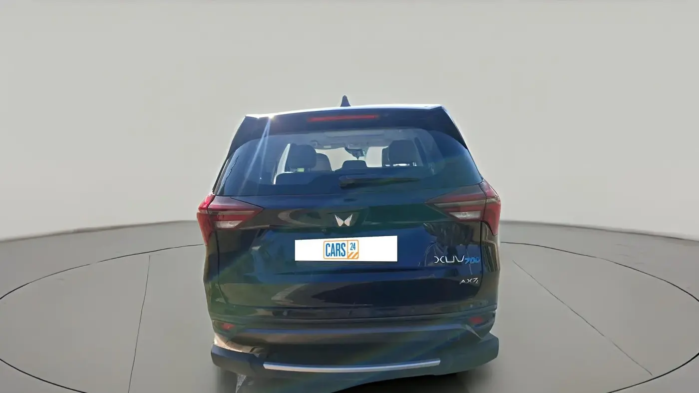 2021 Mahindra XUV700 AX 7 LUXURY P AT 7 STR, Petrol, Automatic, 1,08,500 km, exterior