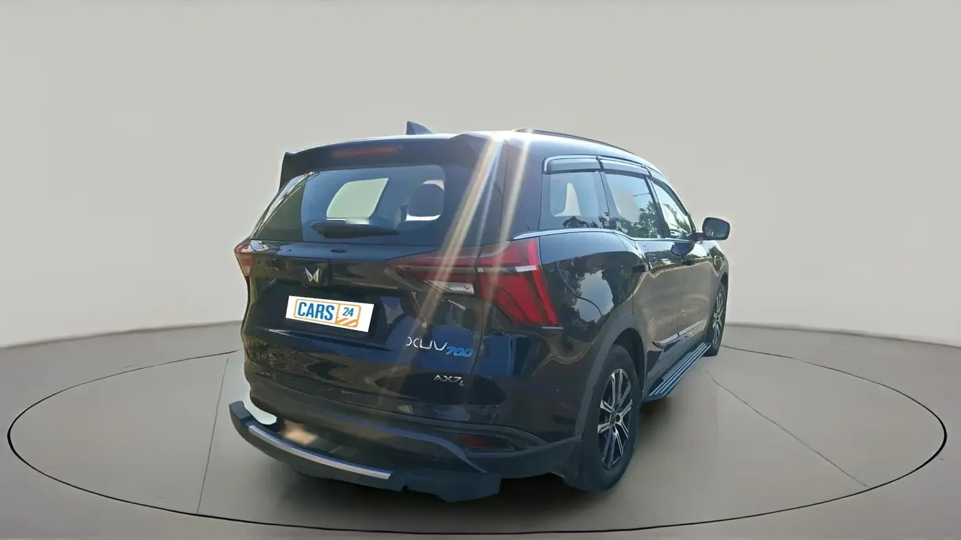 2021 Mahindra XUV700 AX 7 LUXURY P AT 7 STR, Petrol, Automatic, 1,08,500 km, exterior