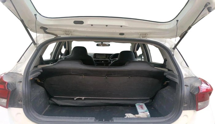 2023 Hyundai GRAND I10 NIOS SPORTZ 1.2 KAPPA VTVT, Petrol, Manual, 39,261 km, exterior