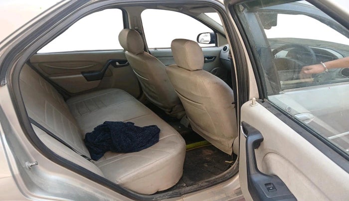 2014 Mahindra Verito 1.5 D6, Diesel, Manual, 1,25,537 km, interior