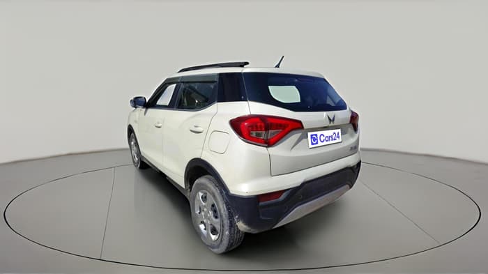 2023 Mahindra XUV300 W6 1.2 PETROL, Petrol, Manual, 38,366 km, exterior
