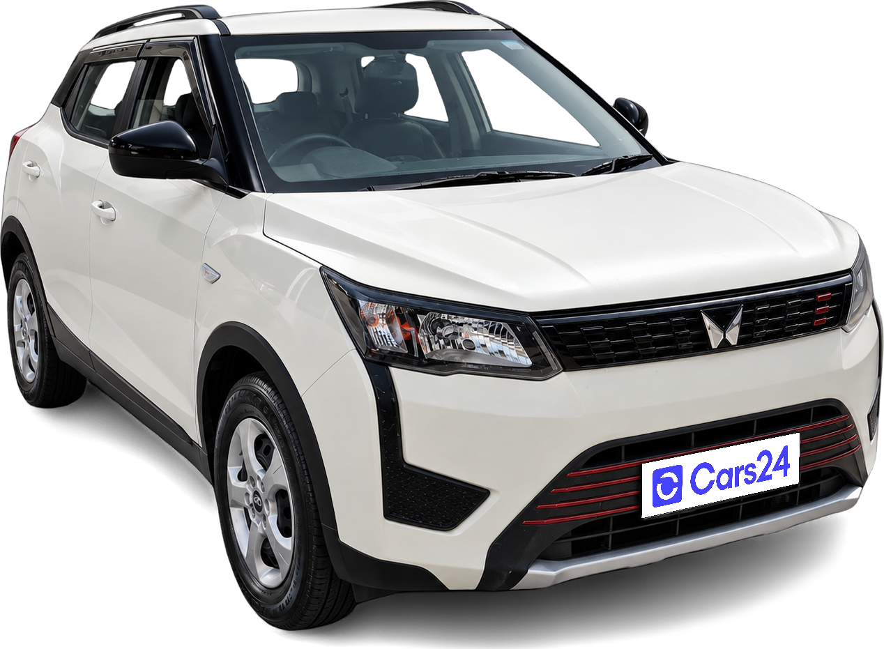 2023 Mahindra XUV300 - SUV - Petrol - Manual - ₹7.45 lakh