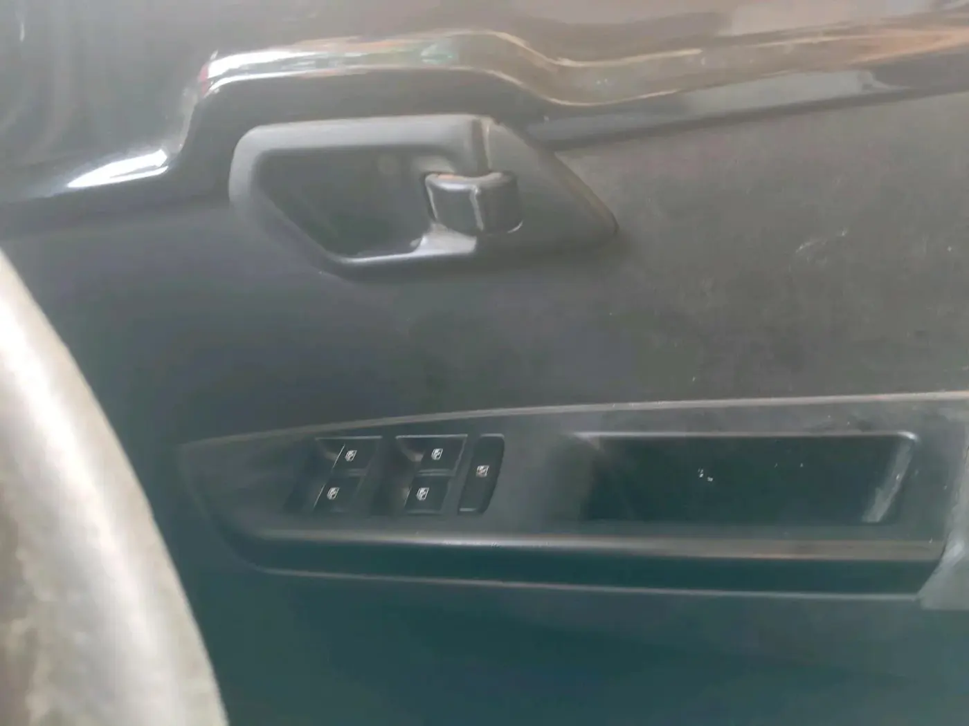 2017 Mahindra Kuv100 K8 D 6 STR, Diesel, Manual, 1,29,038 km, interior