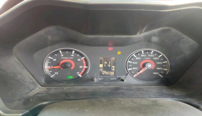 2017 Mahindra Kuv100 K8 D 6 STR, Diesel, Manual, 1,29,038 km, interior