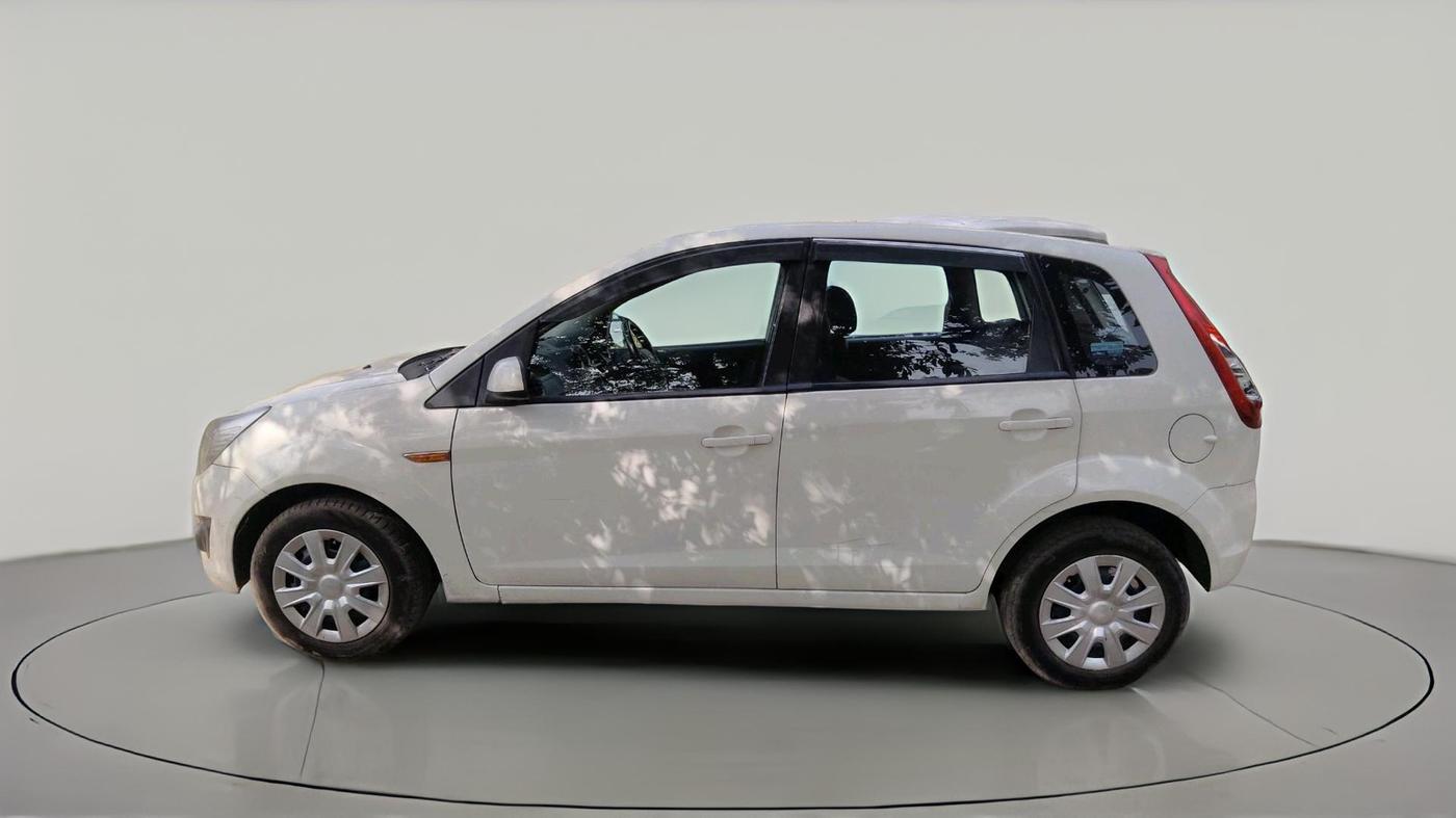 2013 Ford Figo LXI 1.2 PETROL, Petrol, Manual, 79,247 km, exterior