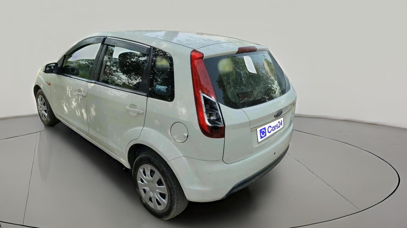 2013 Ford Figo LXI 1.2 PETROL, Petrol, Manual, 79,247 km, exterior