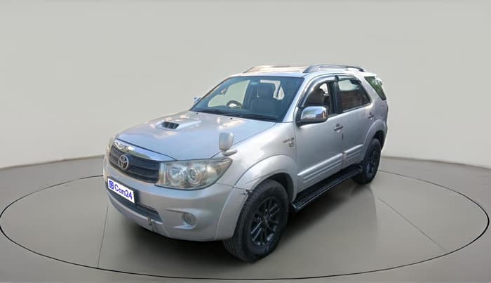2011 Toyota Fortuner 3.0 4X4 MT, Diesel, Manual, 1,16,241 km, exterior