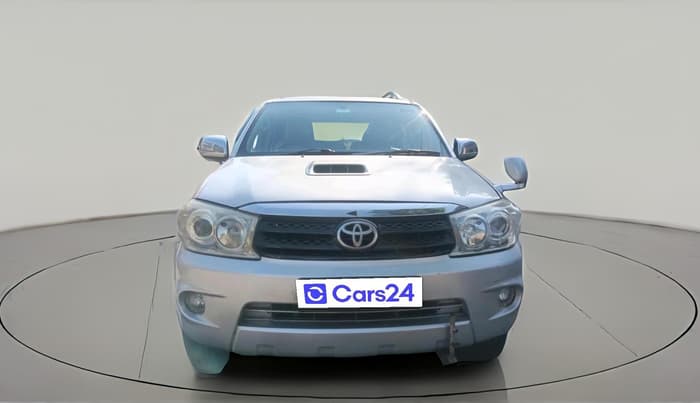 2011 Toyota Fortuner 3.0 4X4 MT, Diesel, Manual, 1,16,241 km, exterior